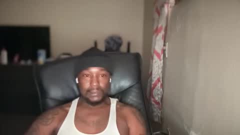 Snapshot of bigbackwoodcali chatting on October 26, 10:20 pm bigbackwoodcali online show from October 26, 10:20 pm