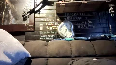 Stevie Snow online show from October 18, 2:16 am