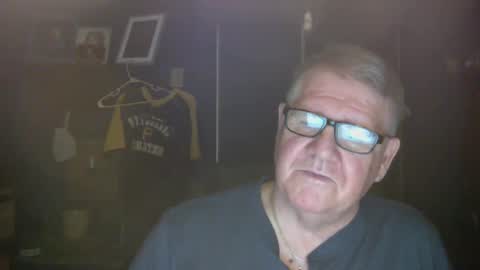Snapshot of bigbeerdrinker1 chatting on March 3, 4:14 am bigbeerdrinker online show from March 3, 4:14 am