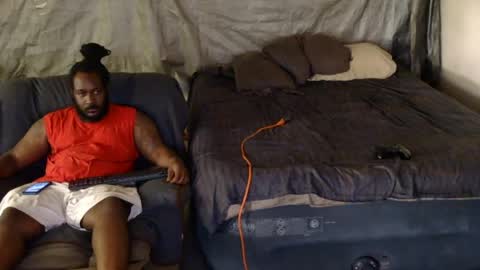 bigblack_cok online show from August 3, 8:04 pm