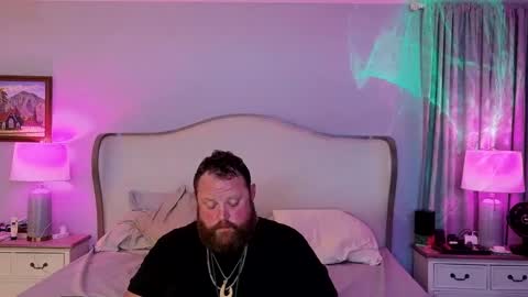 Snapshot of bigboi1o11 chatting on October 29, 7:43 am Bigboi1o11 online show from October 29, 7:43 am