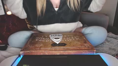 bigboobs_cutie online show from December 20, 3:58 am