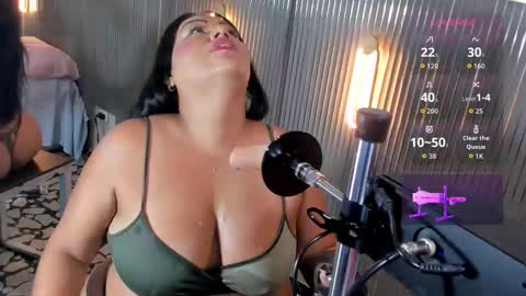Snapshot of bigboobs_violeta chatting on October 16, 9:13 pm VIOLETA online show from October 16, 9:13 pm