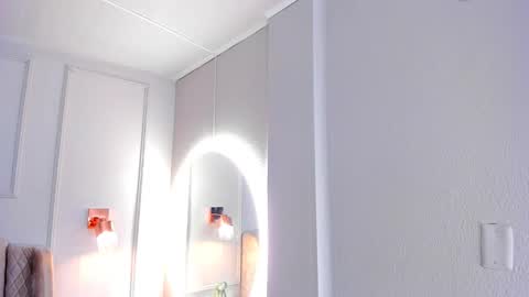   online show from September 26, 10:12 am