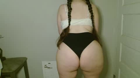 Isabella online show from December 22, 9:54 pm