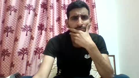 Snapshot of bigcockboy2580 chatting on February 25, 5:19 pm akash online show from February 25, 5:19 pm