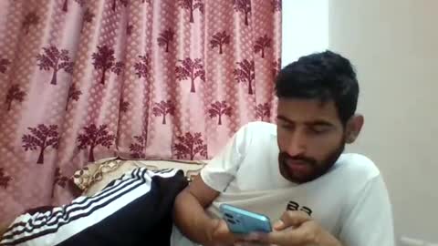 Snapshot of bigcockboy2580 chatting on March 10, 7:33 am akash online show from March 10, 7:33 am