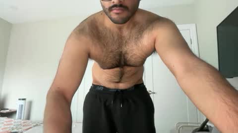 Bigdaddybullx69 online show from April 12, 1:48 pm