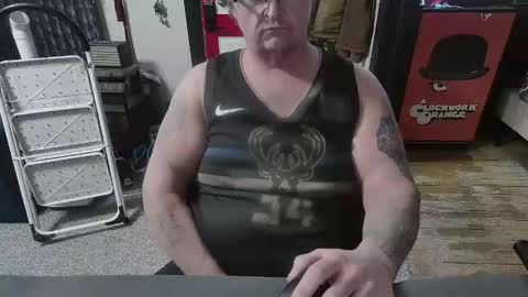 Darryl online show from February 4, 2:26 am