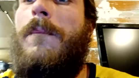 Snapshot of bigdick686268 chatting on December 5, 6:17 pm Pac Man Sex online show from December 5, 6:17 pm