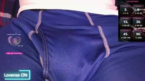 Snapshot of bigdikfreak chatting on October 13, 8:16 am BigDickFreak online show from October 13, 8:16 am