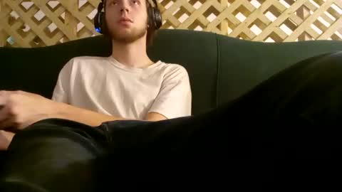 biggestboiiii online show from March 11, 12:54 am