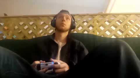 biggestboiiii online show from March 7, 8:11 pm