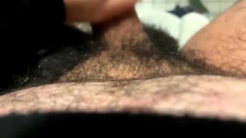 bighairycock420 online show from April 10, 2:33 pm