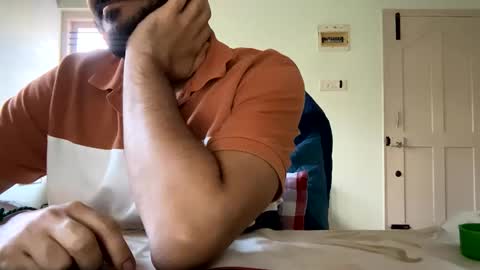 bighandsomesatisfy online show from January 27, 11:54 am