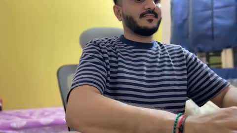 bighandsomesatisfy online show from February 28, 3:27 pm