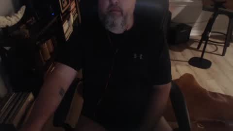 bighugmugg online show from June 5, 11:15 am