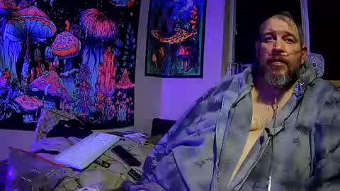 bigman42of0rlife online show from March 5, 1:14 am