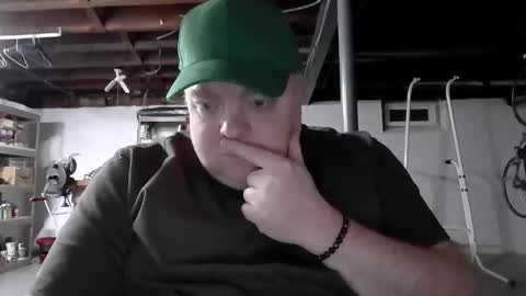 Big Red online show from February 19, 4:44 am