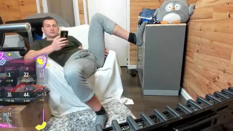 bigsshark online show from November 18, 8:45 pm