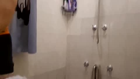 bigsssnake69 online show from April 7, 10:28 am