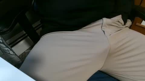 bigsword4her online show from December 2, 6:17 pm