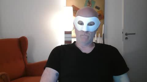 Casey online show from March 21, 7:29 pm