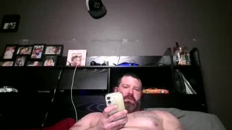 bigwhitecock2008 online show from February 17, 12:20 am