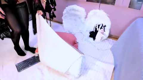 Biizzy online show from February 15, 7:51 am