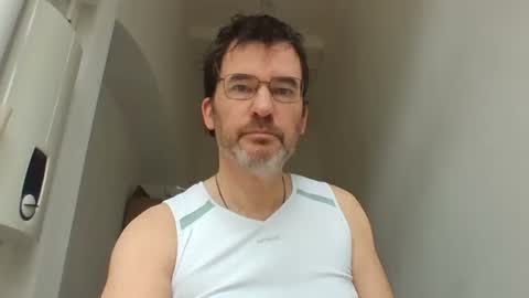 bikertom1988 online show from February 16, 12:10 pm