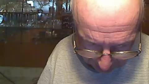 Snapshot of bill_25061 chatting on October 13, 1:46 pm bill_25061 online show from October 13, 1:46 pm
