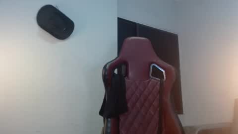 Snapshot of billie_yei chatting on October 22, 5:14 pm billie_yei online show from October 22, 5:14 pm