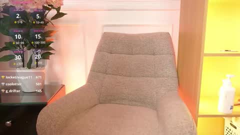 billiebrownn online show from March 4, 12:18 am