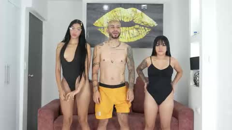 Abbie 18 years - Joe 18 years - Rose 18 years - Cristopher 20 years online show from March 14, 6:50 am