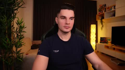 Snapshot of billypassion chatting on February 17, 5:25 am BillyPassion online show from February 17, 5:25 am