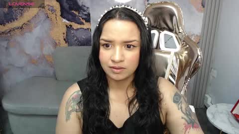 Live 1000pm 600am COLOMBIAN HOUR online show from February 23, 3:13 am