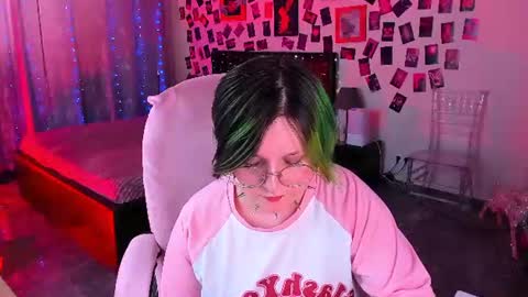 Miranda online show from July 19, 3:58 pm