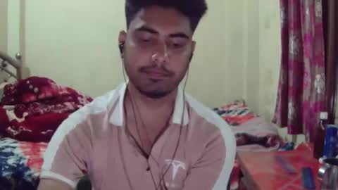 birbikrom104 online show from April 14, 1:36 pm