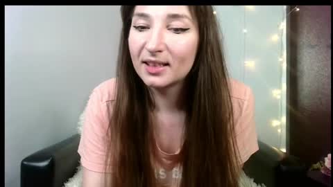 birdie_kiss online show from April 2, 9:44 pm