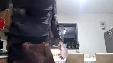 Snapshot of bisexdadd chatting on December 22, 1:45 am bisexdadd online show from December 22, 1:45 am