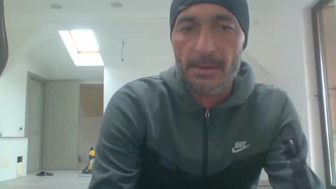 Snapshot of bisexdadd chatting on February 27, 9:29 am bisexdadd online show from February 27, 9:29 am