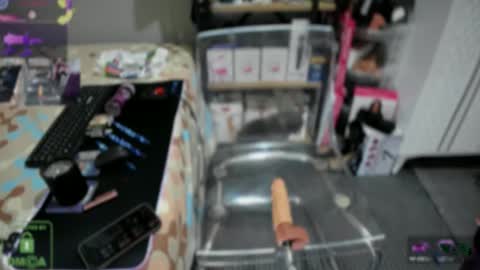 bisex woman online show from January 5, 10:35 pm