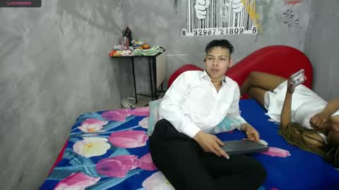 blacckandwhitte online show from February 12, 5:48 pm