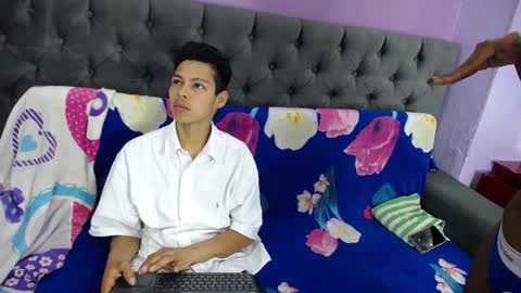 blacckandwhitte online show from February 7, 5:51 pm