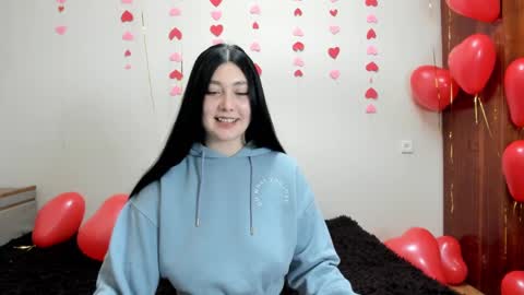 Snapshot of black_berry_bla_ck chatting on February 19, 12:22 pm black_berry_bla_ck online show from February 19, 12:22 pm