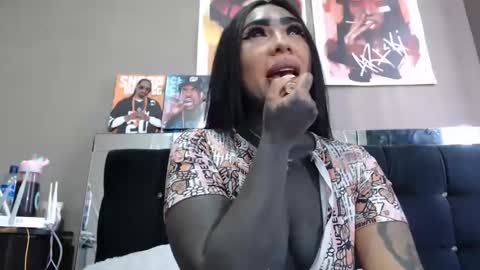 karenth soto online show from December 5, 12:06 pm