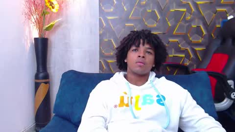 black_king_241 online show from March 9, 5:01 am