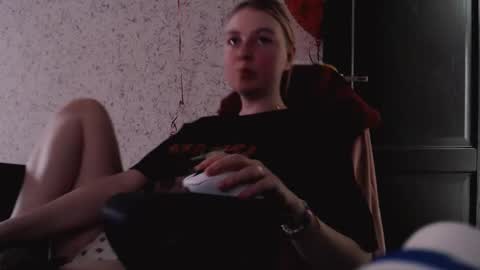 Sasha and Bella online show from February 16, 11:05 am