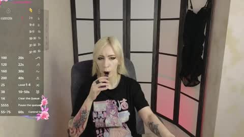 Emily online show from April 26, 8:23 am