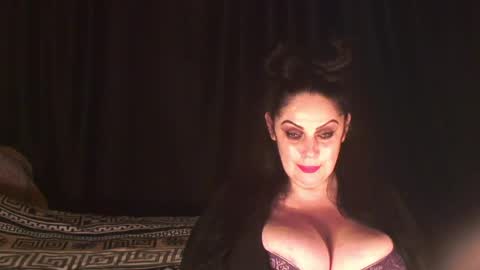 Sarah online show from May 29, 9:35 pm